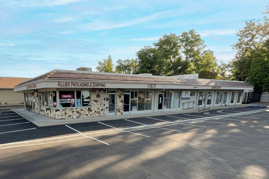 More Photos Of 7250 Auburn Blvd, Citrus Heights Storefront For Lease