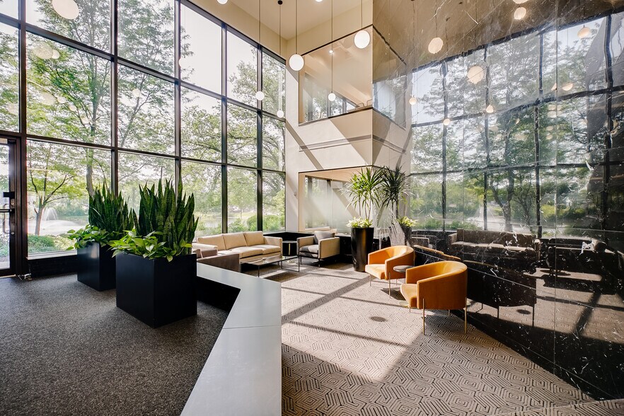 More Photos Of 11701 Borman Dr, Saint Louis Office For Sale