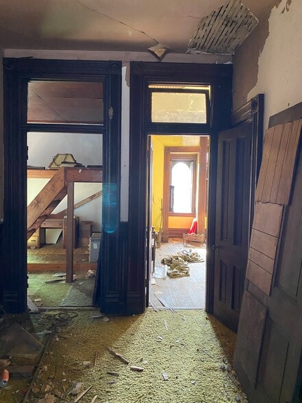 More Photos Of 226 6th St, Augusta Freestanding For Sale