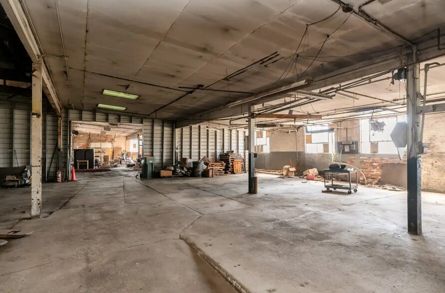 More Photos Of 1234 W Rowan St, Louisville Warehouse For Sale