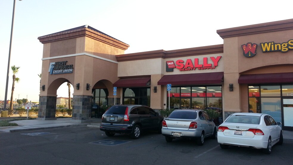 More Photos Of 2534 Rockwood Ave, Calexico Bank For Sale