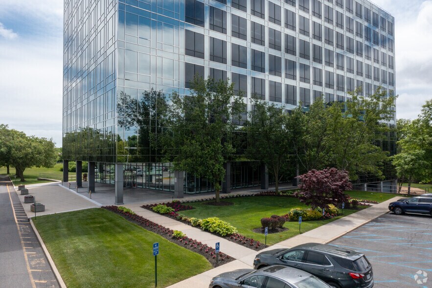 More Photos Of 90 Merrick Ave, East Meadow Office For Lease