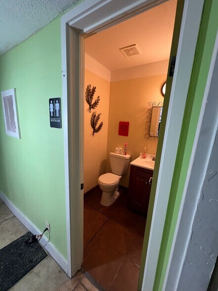 More Photos Of 3400 S Oneida Way, Denver Office Residential For Sale