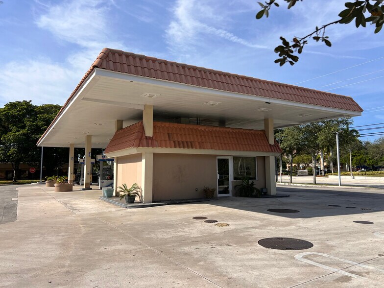 More Photos Of 7380 Wiles Rd, Coral Springs Freestanding For Sale