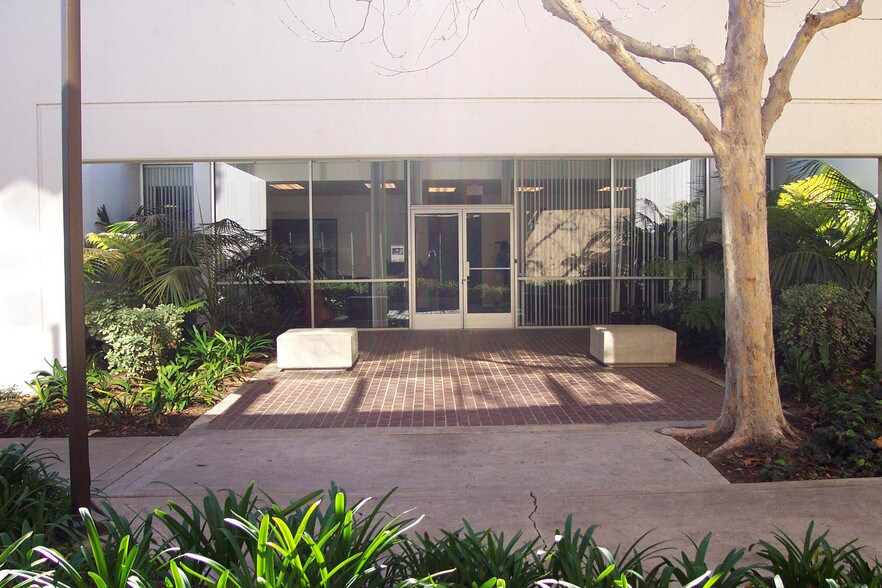 More Photos Of 19732 MacArthur Blvd, Irvine Office For Lease