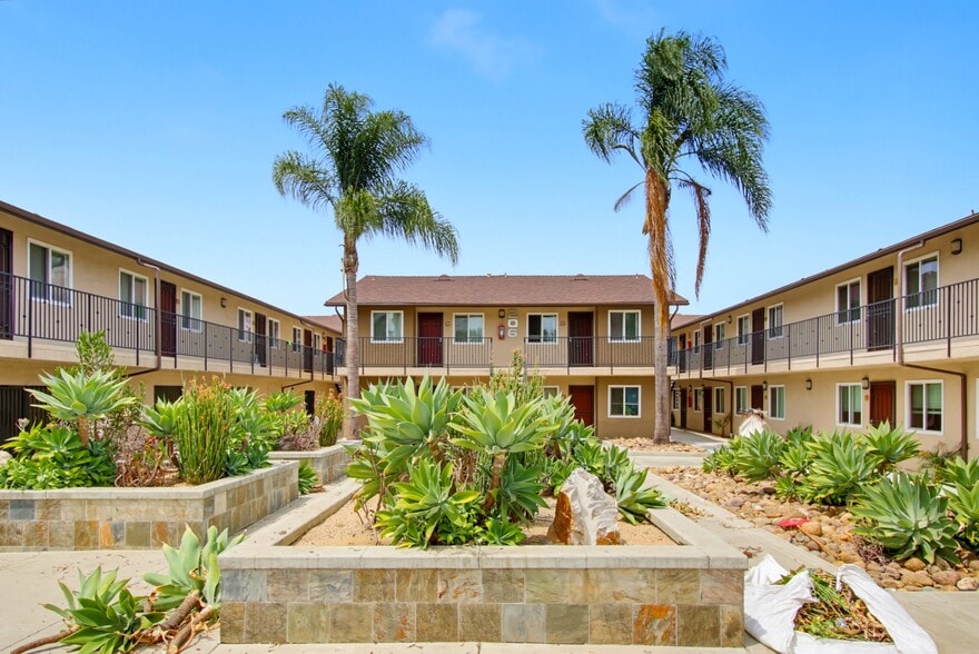 More Photos Of 202-208 Willie James Jones Ave, San Diego Apartments For Sale