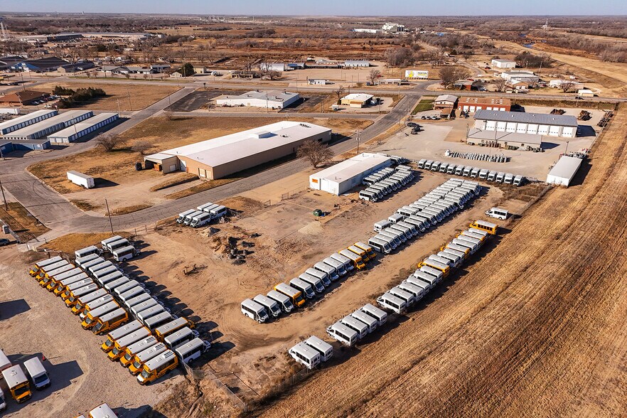 More Photos Of 130 E 10th Ave, South Hutchinson Industrial For Sale