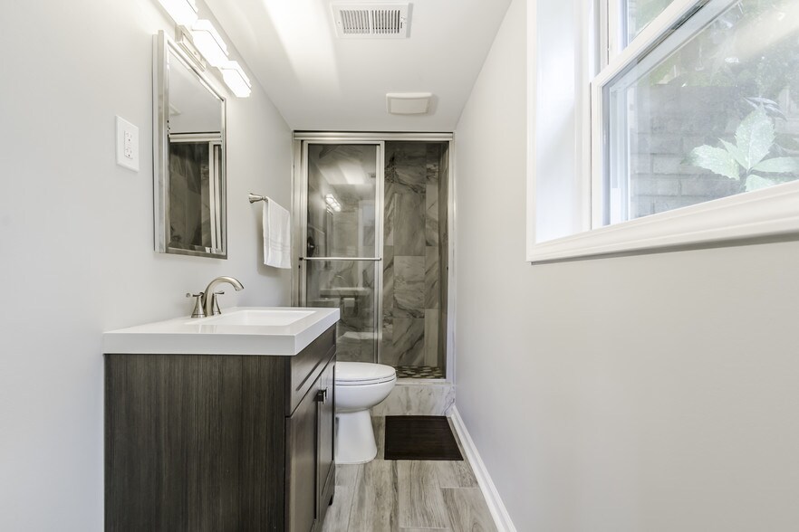 More Photos Of 8127 Dallas Hwy, Douglasville Freestanding For Sale