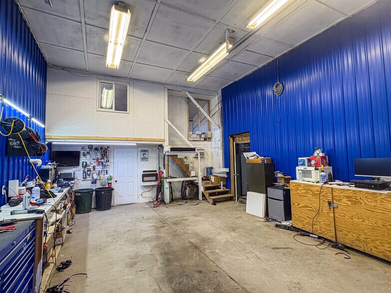 More Photos Of 3867 Seneca Tpke, Canastota Warehouse For Sale