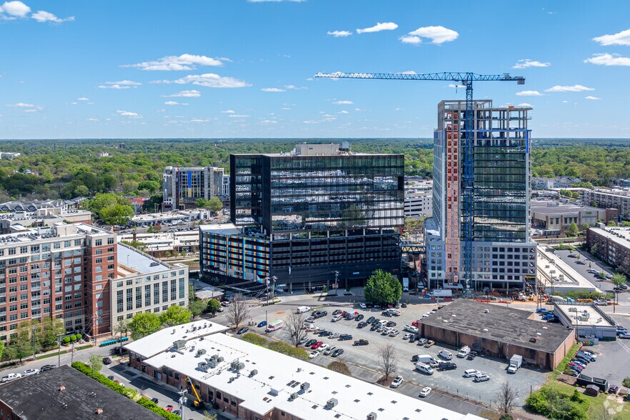 More Photos Of 2151 Hawkins St, Charlotte Office For Lease