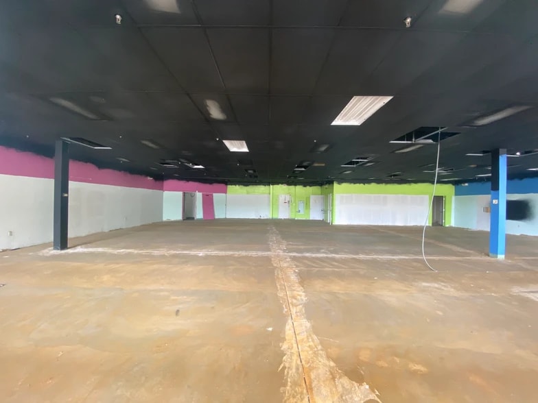 More Photos Of 2160 Howland Blvd, Deltona Unknown For Sale