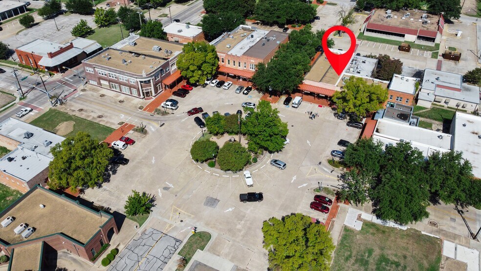 More Photos Of 189 Historic Town Sq, Lancaster Medical For Sale