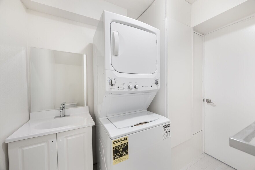 More Photos Of 333 Riverdale Dr, Glendale Apartments For Sale