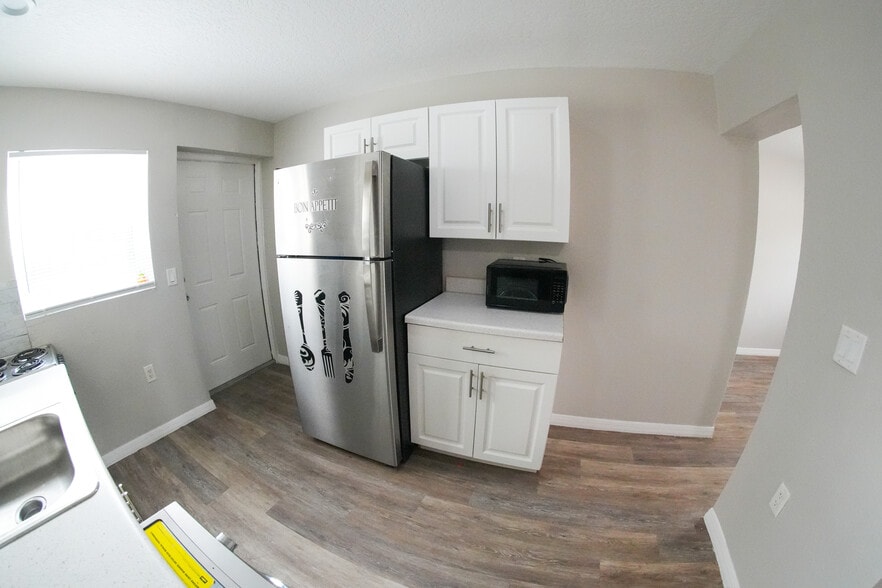 More Photos Of 1110 Bates Ave, Eustis Apartments For Sale