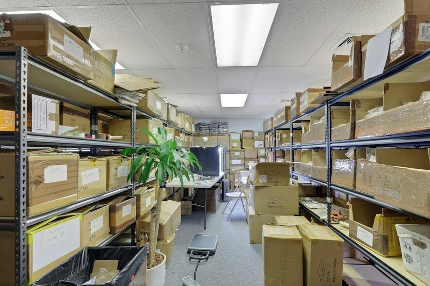 More Photos Of 117 Central Ave, Hackensack Office Residential For Lease