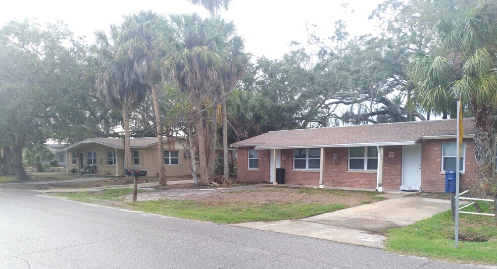 Primary Photo Of 6711 River Rd, New Port Richey Apartments For Sale