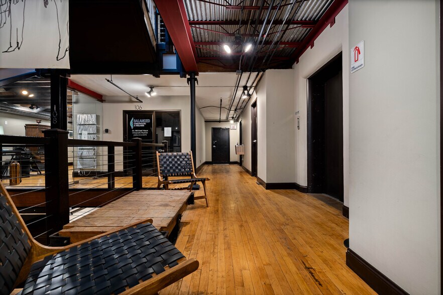 More Photos Of 247 Broad St, Kingsport Loft Creative Space For Sale
