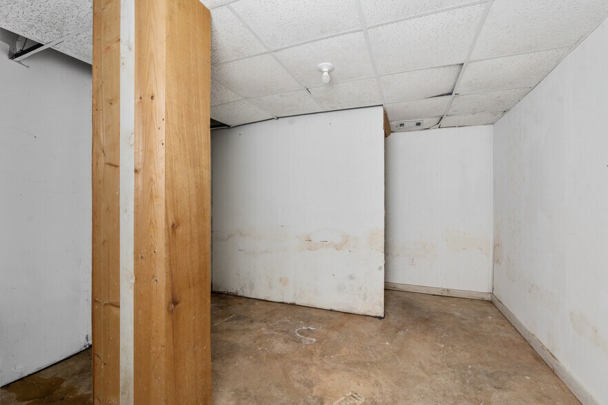 More Photos Of 1105 Brewers Bridge Rd, Elberton Specialty For Sale