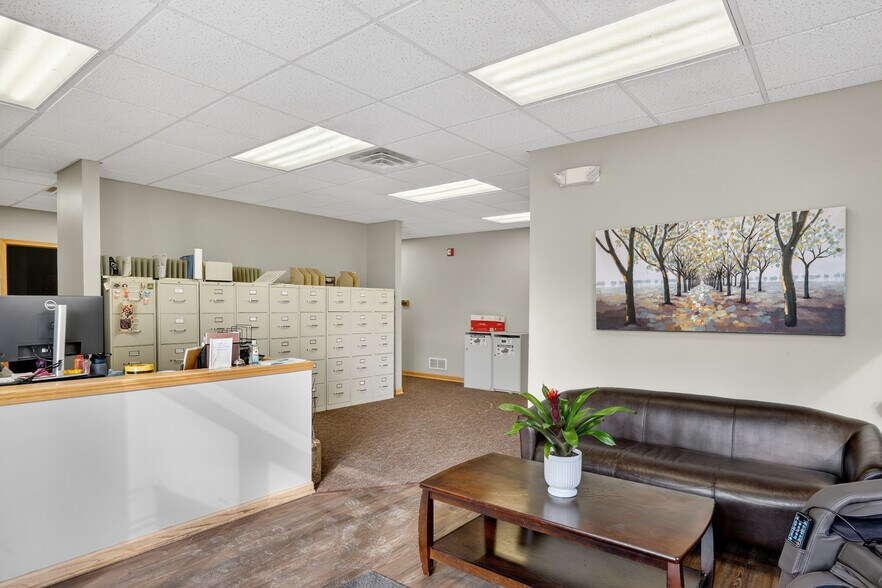 More Photos Of 1625 Ramblewood Dr, East Lansing Medical For Sale