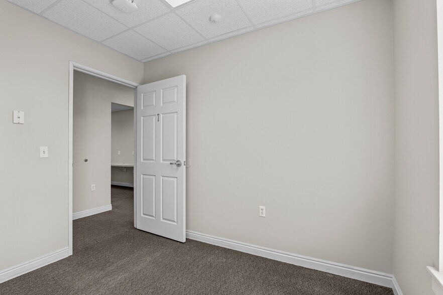 More Photos Of 411-423 N Orem Blvd, Orem Medical For Lease