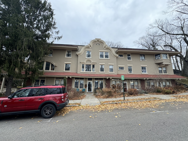 Primary Photo Of 1 Riverside Dr, Sleepy Hollow Apartments For Sale