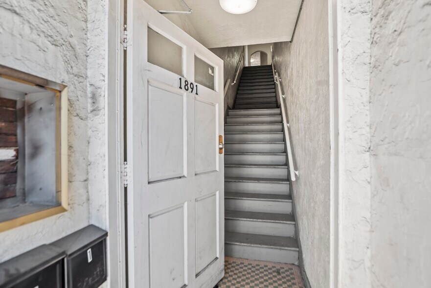 More Photos Of 1891 W San Carlos St, San Jose Storefront Retail Residential For Sale