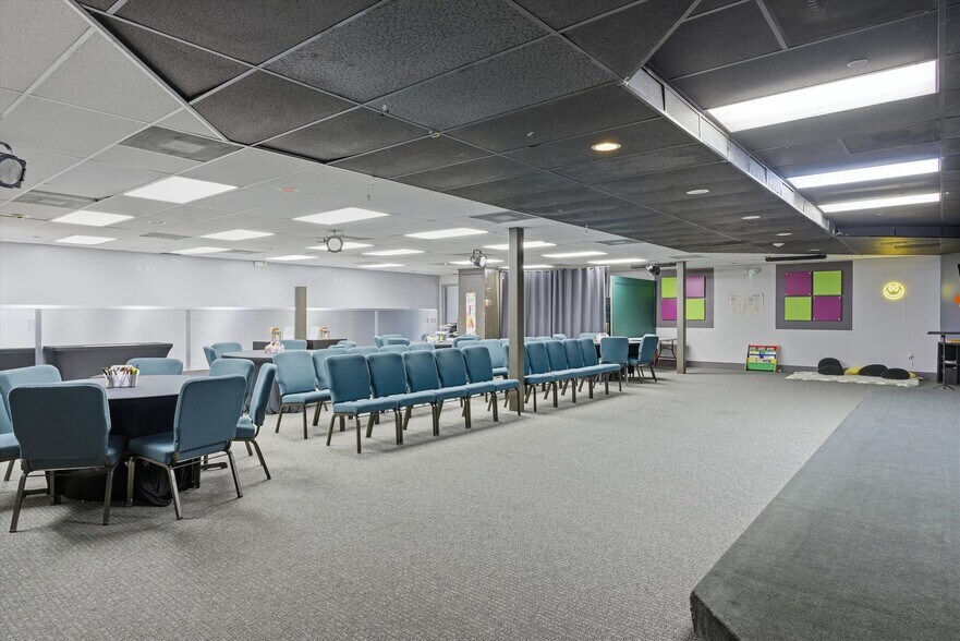 More Photos Of 8527 Pines Blvd, Pembroke Pines Office For Sale