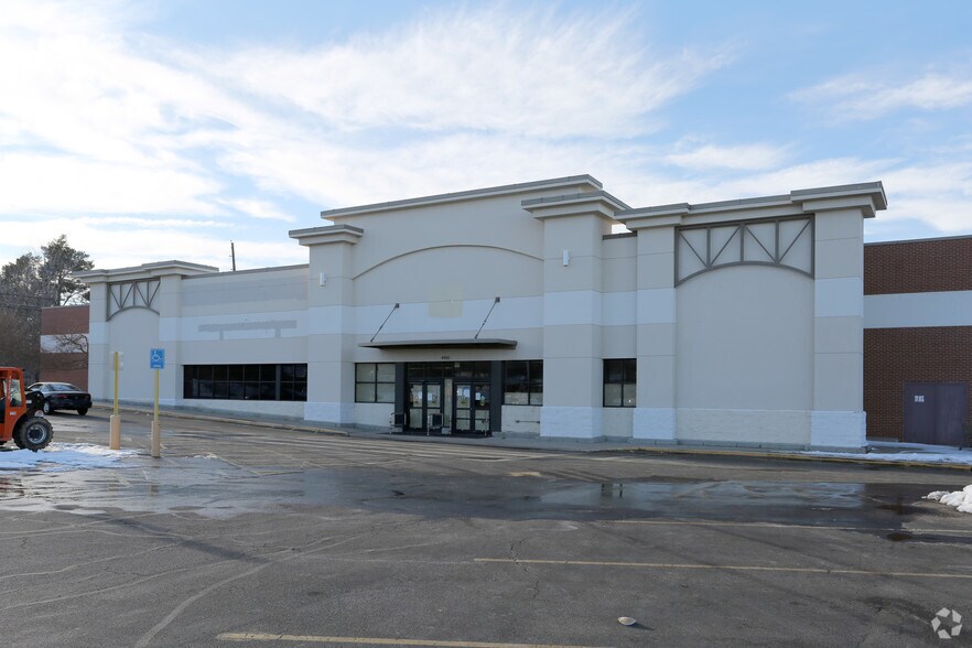 Primary Photo Of 4950 E Hampden Ave, Denver Freestanding For Lease