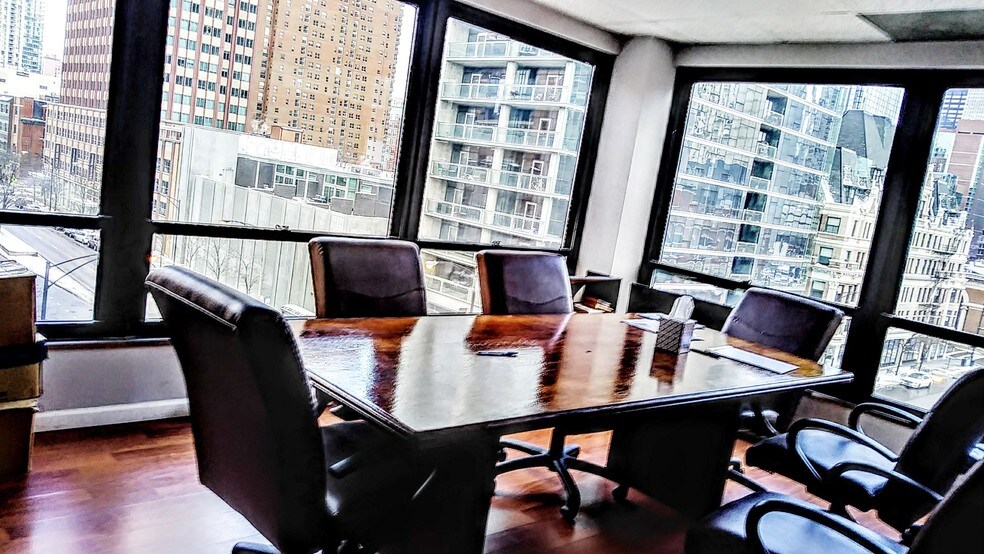 More Photos Of 770 N LaSalle St, Chicago Office For Lease