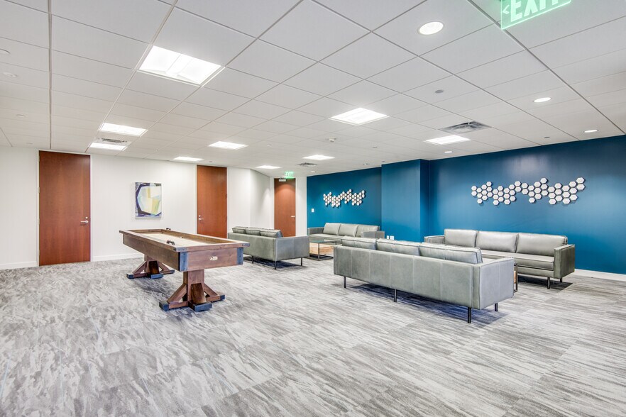 More Photos Of 400 E Las Colinas Blvd, Irving Office For Lease