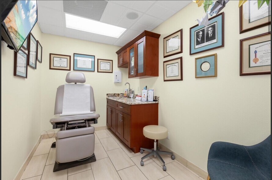 More Photos Of 3140 Northside Dr, Key West Medical For Sale