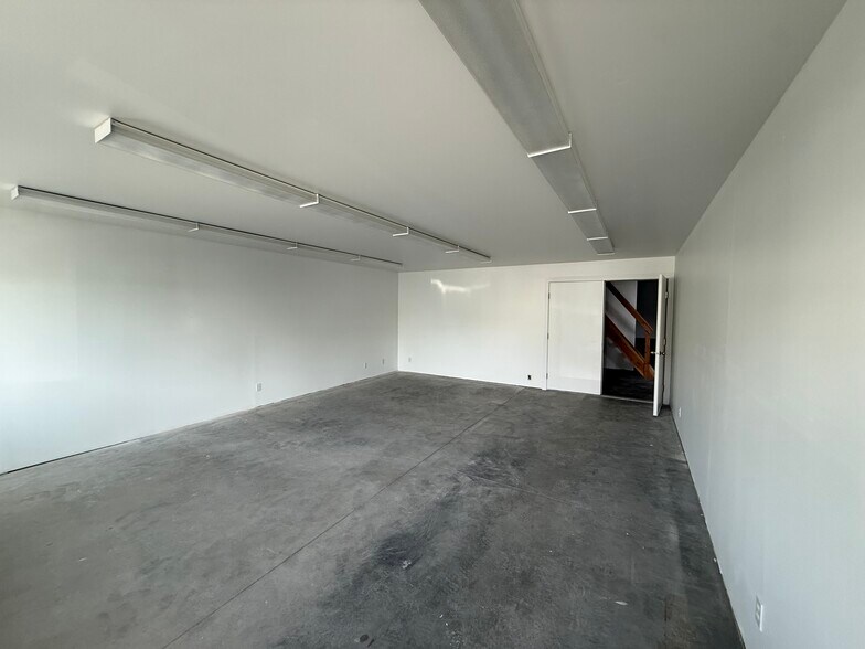 More Photos Of 4130 Glenbrook Dr, Hailey Warehouse For Lease
