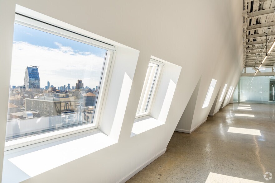 More Photos Of 156 Fifth Ave, New York Coworking Space