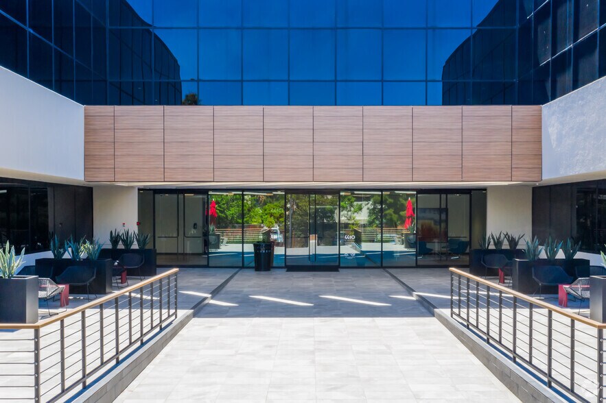 More Photos Of 4410 El Camino Real, Los Altos Office For Lease