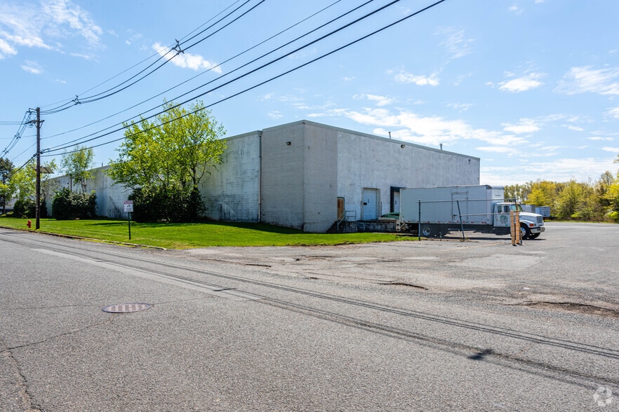 More Photos Of 1305 Jersey Ave, North Brunswick Warehouse For Sale