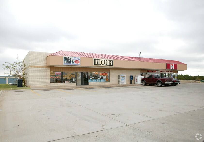 Primary Photo Of 8930 S Sooner Rd, Oklahoma City General Retail For Lease