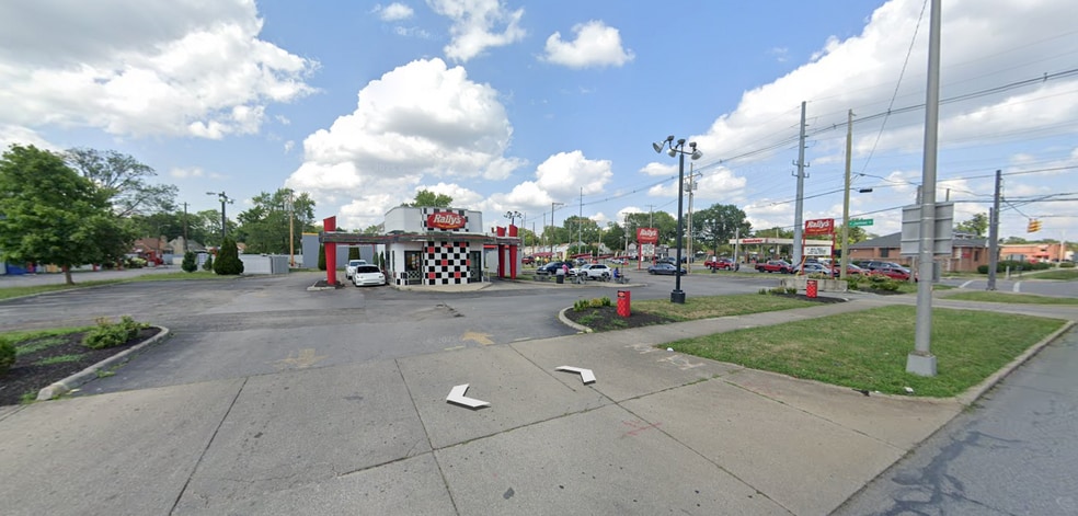 More Photos Of 3260 E Broad St, Columbus Fast Food For Lease