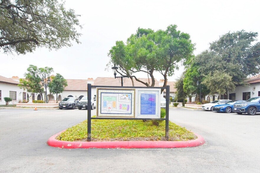 More Photos Of 8237 Fredericksburg Rd, San Antonio Medical For Lease