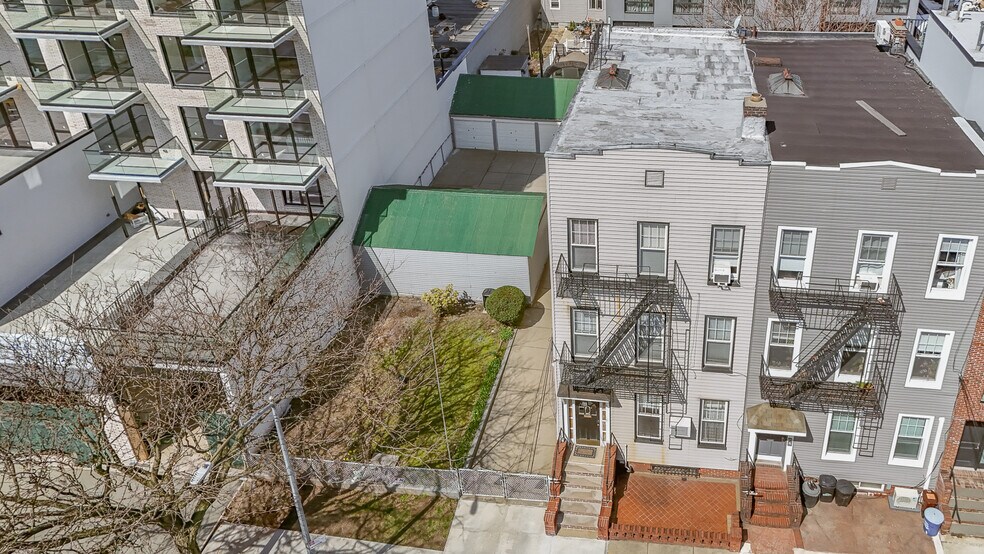 More Photos Of 3936 28th St, Long Island City Apartments For Sale