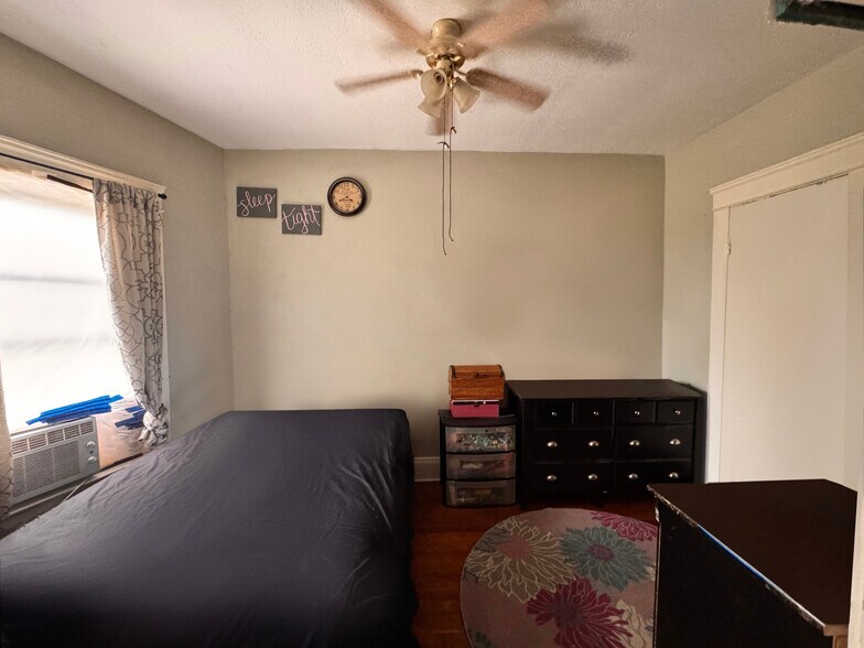More Photos Of 8621 Denison Ave, Cleveland Apartments For Sale