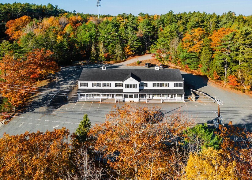 More Photos Of 1049 Main St, Mount Desert Office For Sale