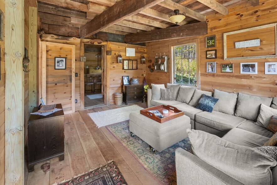 More Photos Of 304 Sutherland Rd, East Meredith Specialty For Sale