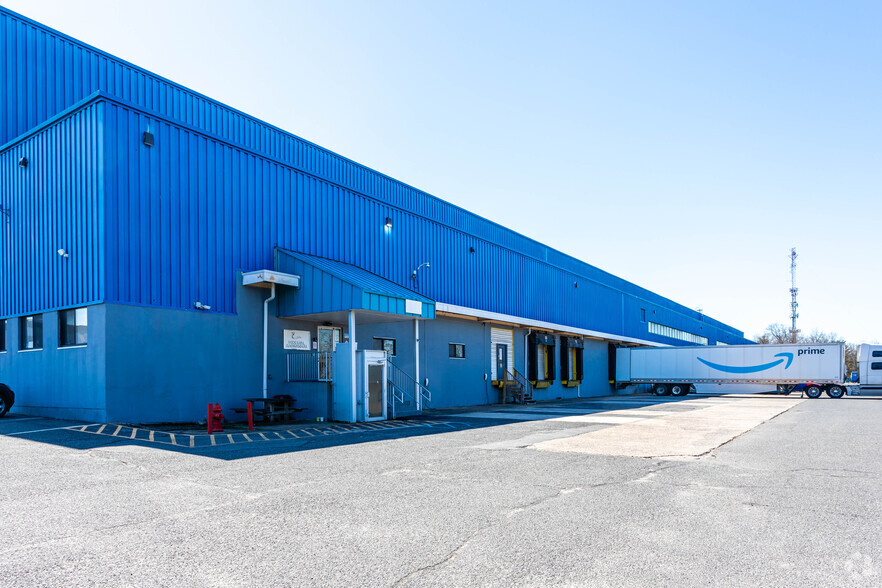 Primary Photo Of 55 Talmadge Rd, Edison Warehouse For Lease