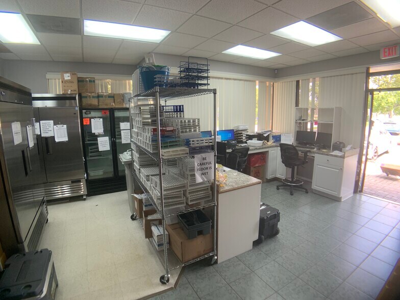 More Photos Of 13191 Starkey Rd, Largo Medical For Sale