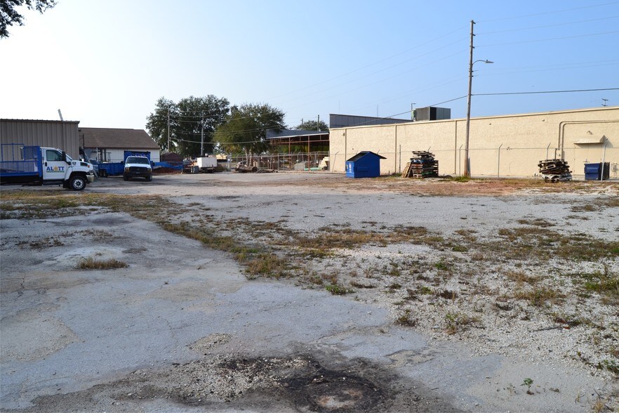 More Photos Of 6603 Industrial Ave, Port Richey Warehouse For Lease