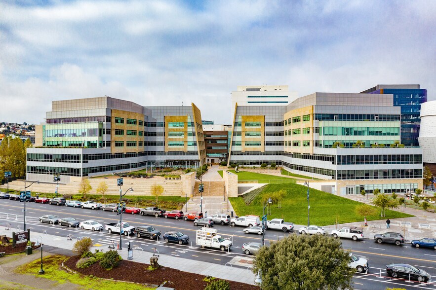 More Photos Of 1655 3rd St, San Francisco Unknown For Lease