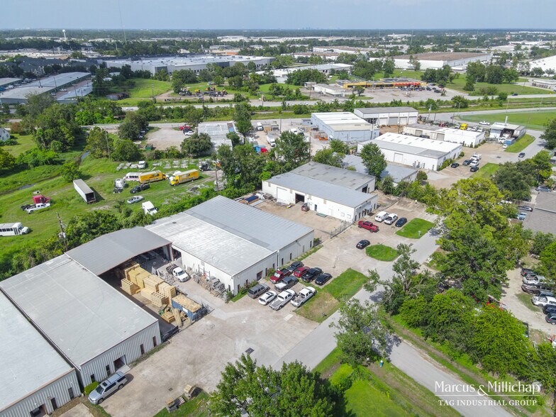 More Photos Of 10038 Talley Ln, Houston Warehouse For Lease