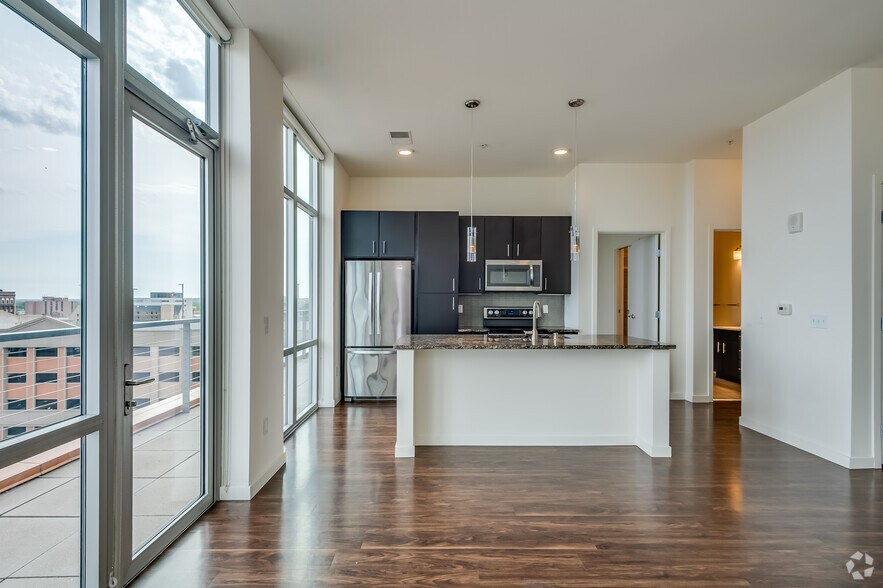 More Photos Of 115 E Walnut St, Green Bay Apartments For Lease