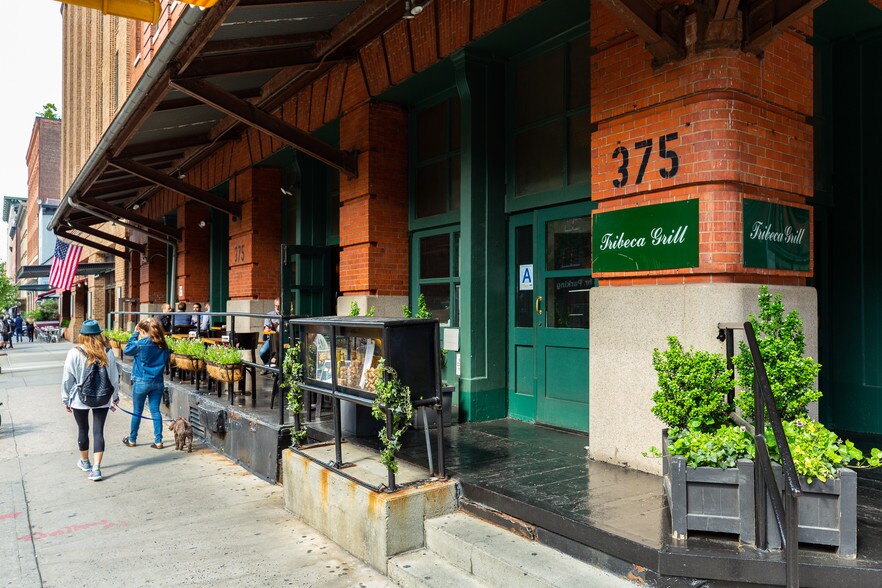 More Photos Of 375 Greenwich St, New York Office For Lease