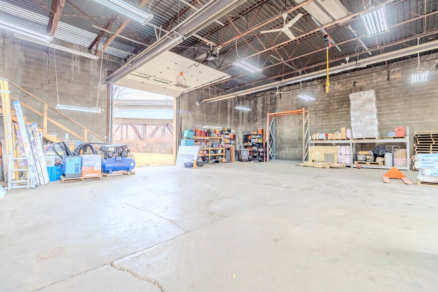 More Photos Of 204 Main St, East Pittsburgh Warehouse For Sale